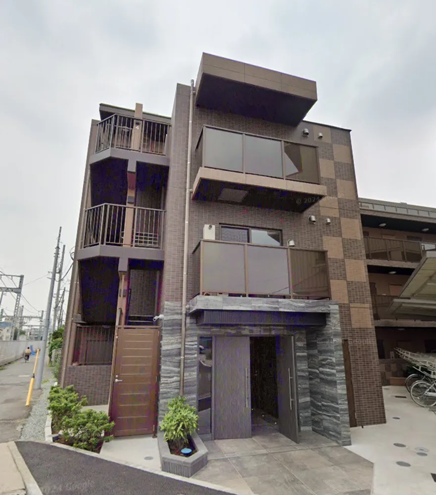 ＳＱＵＡＲＥ　ＣＩＴＹ　ＹＯＫＯＨＡＭＡ　ＴＳＵＲＵＭＩ