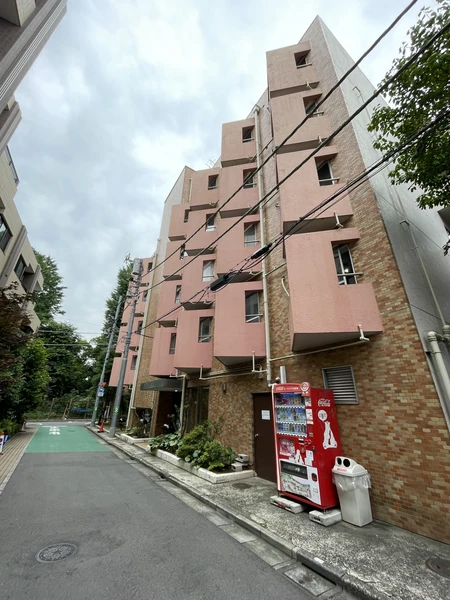 ウエストサイド新宿御苑