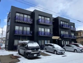 秋田市広面土手下一棟マンション