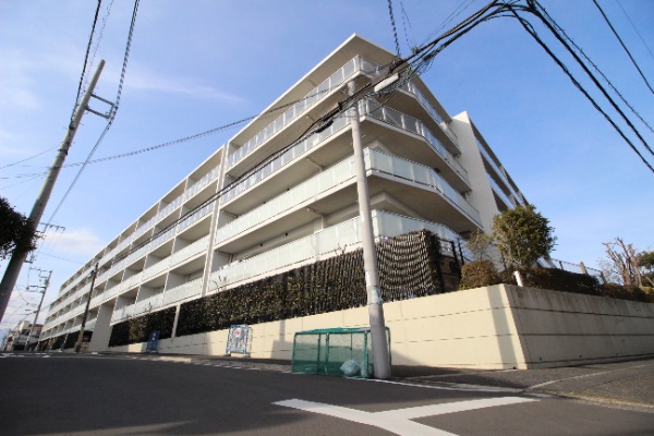 プレサンスロジェ横濱天王町