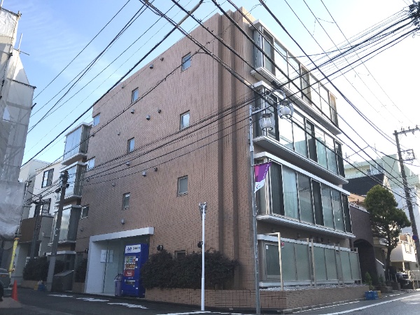 ラグジュアリーアパートメント若林CQ