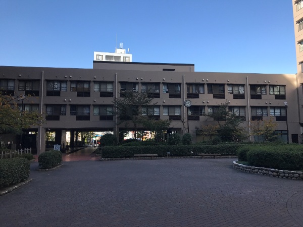 ファミールハイツ北大阪 3号棟