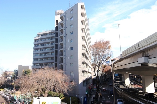 シャトレ明大前マンション