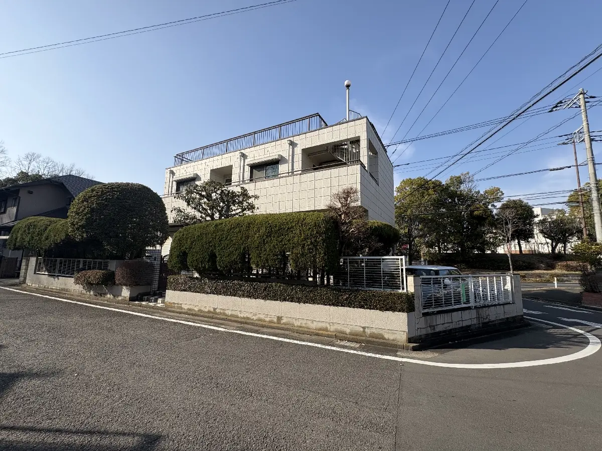 多摩市聖ヶ丘４丁目戸建