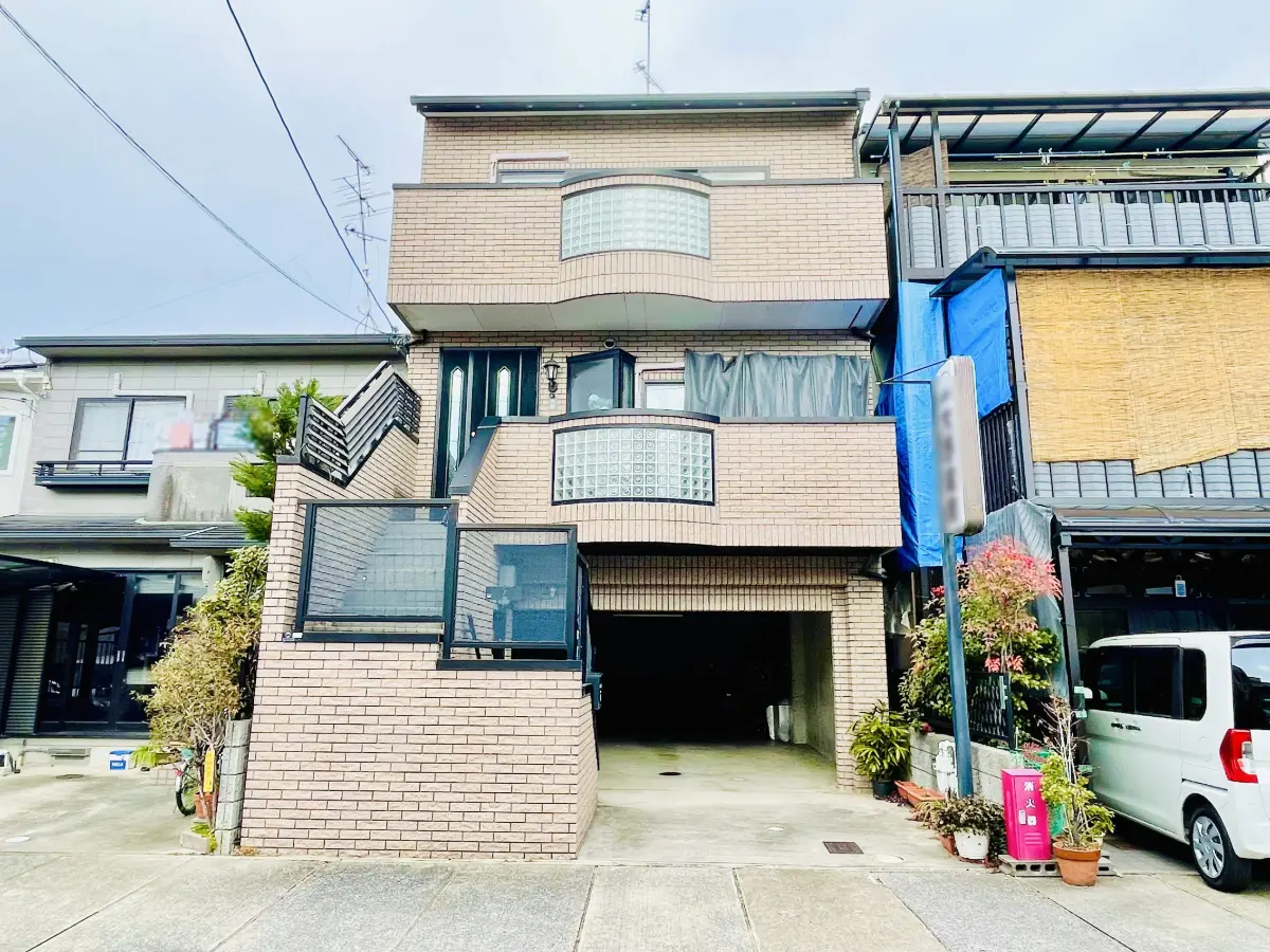 京都市右京区西京極北衣手町戸建