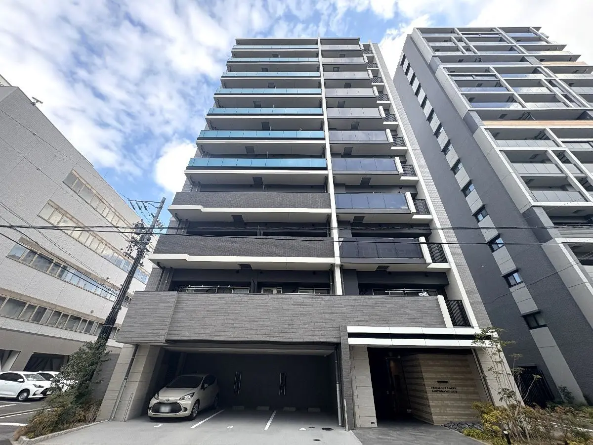 プレサンスロジェ金山ミッドゲート