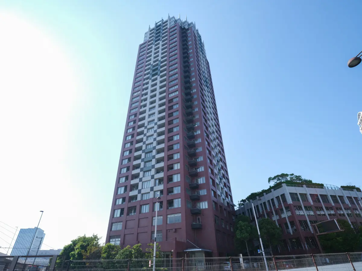ＴＨＥ　ＴＯＷＥＲＳ　ＤＡＩＢＡ　ＥＡＳＴ