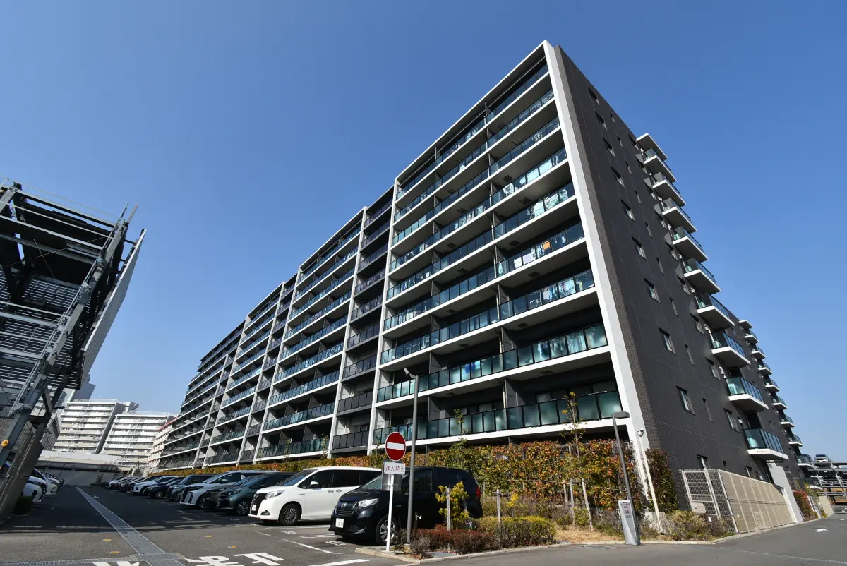 メガシティテラスＤ棟