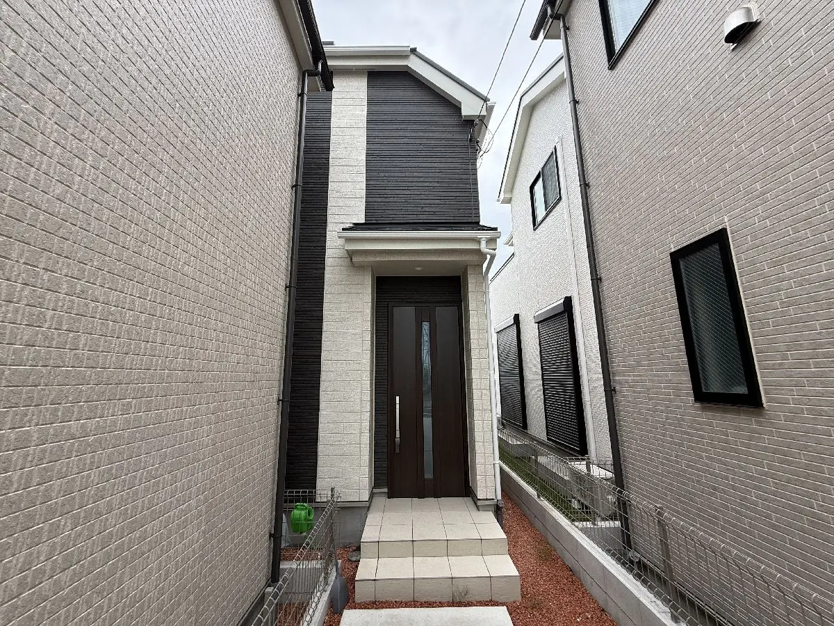 足立区六木２丁目戸建