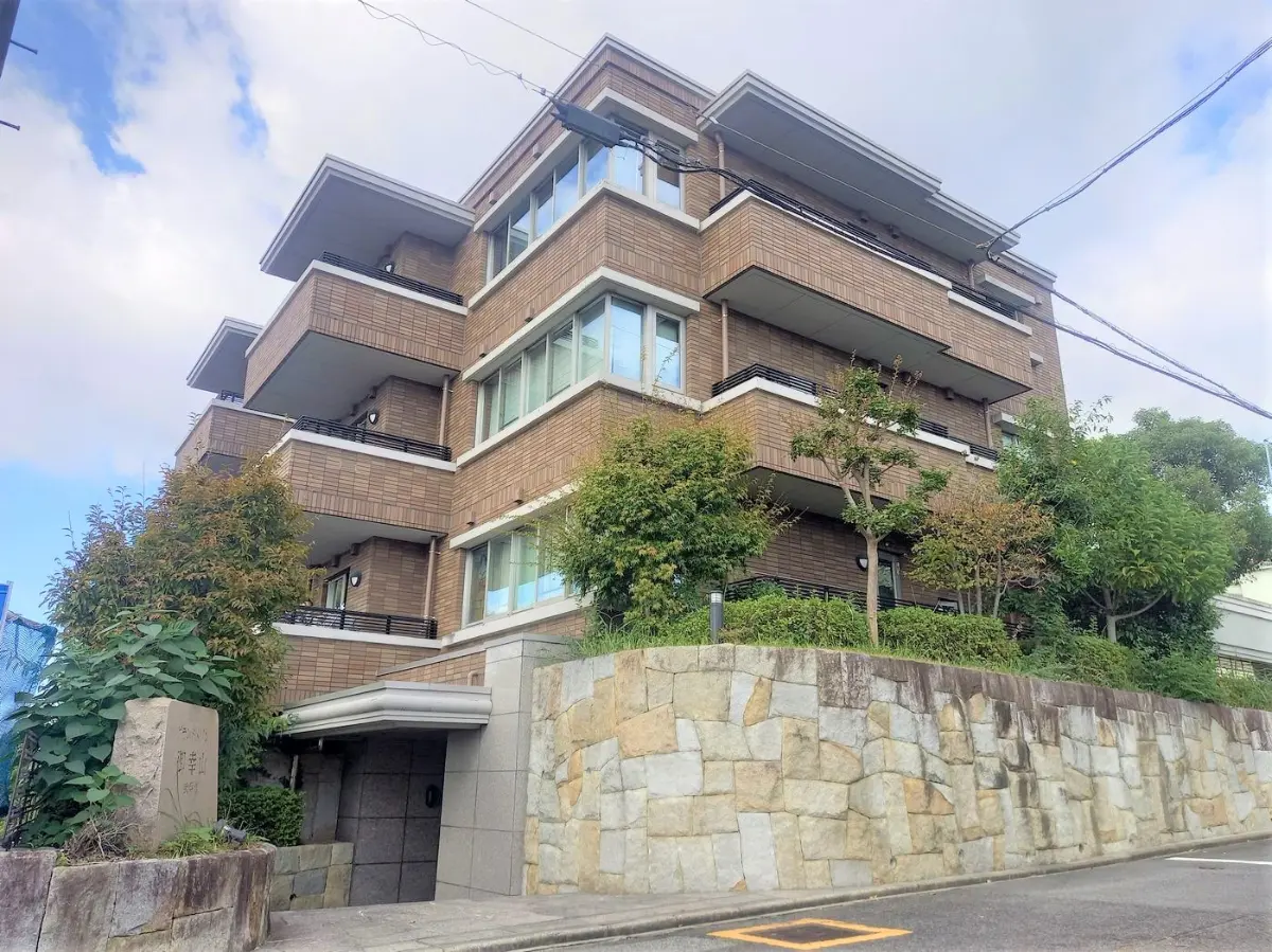 グランドメゾン御幸山弐番館