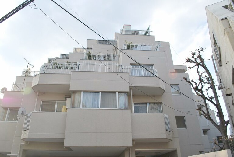 余丁町サンハイツ