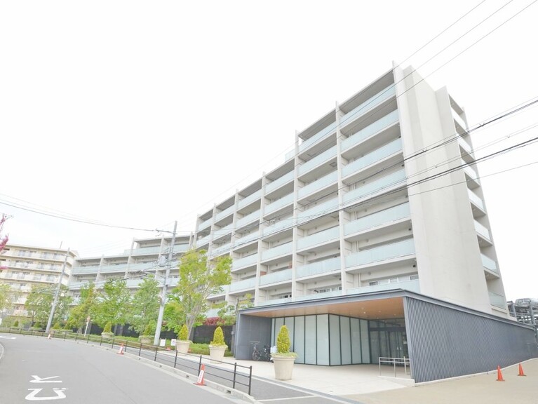 ローレルコートアトレ千里青山台フォレスト館