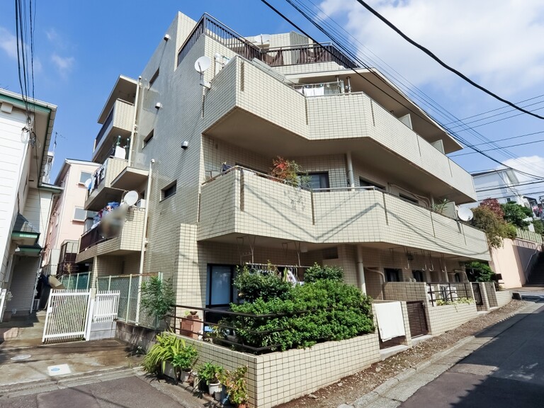 ラミアール都立大学
