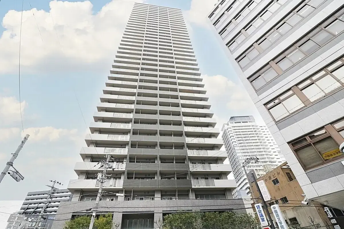 1131786：ローレルタワー梅田：8500万円